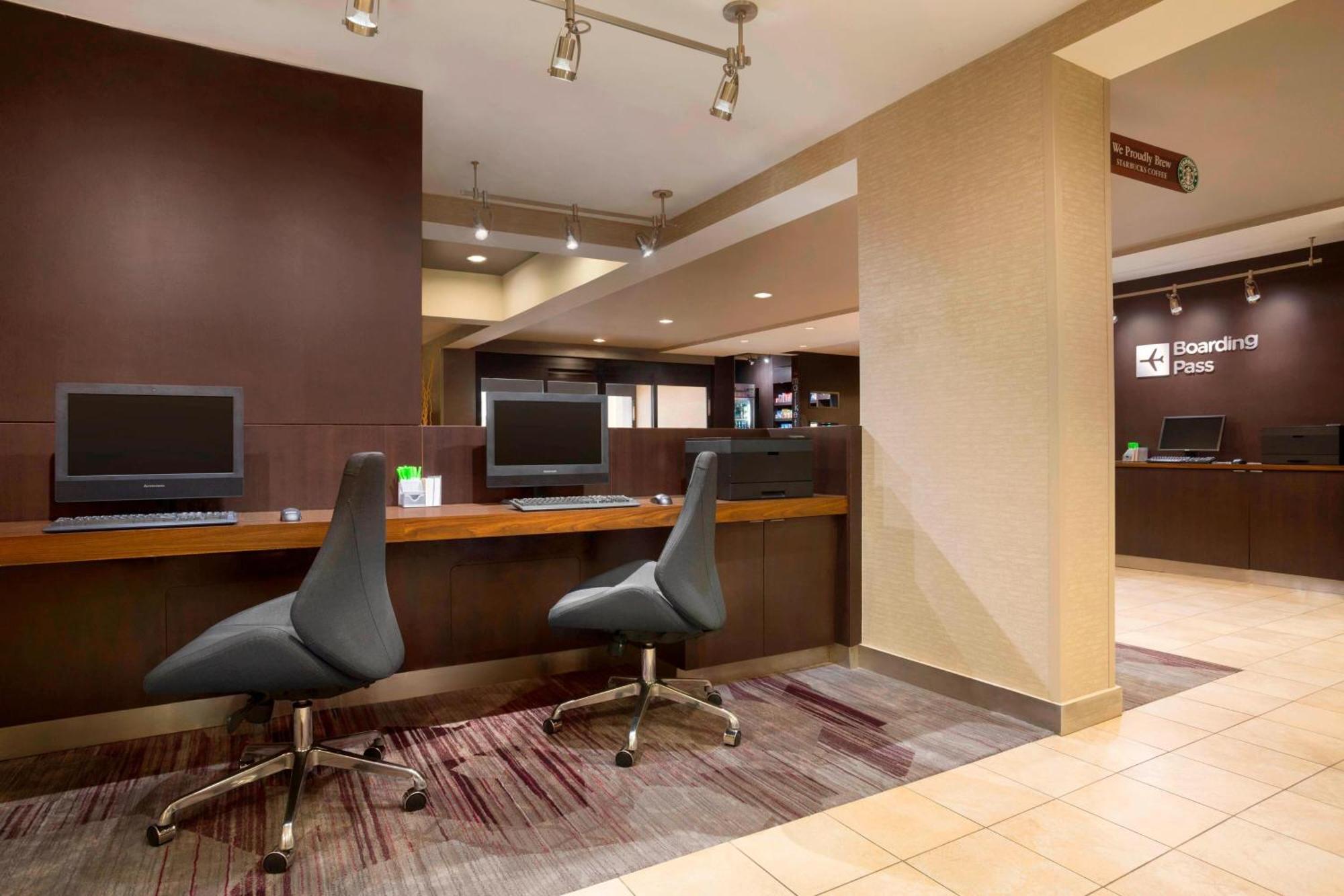 Courtyard By Marriott Champaign Hotell Eksteriør bilde