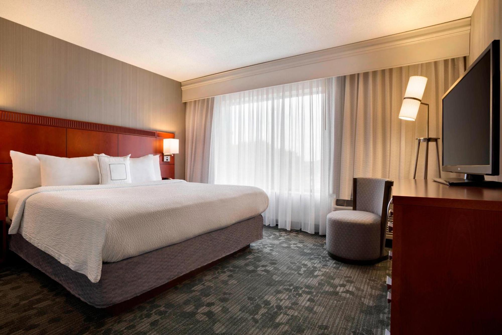 Courtyard By Marriott Champaign Hotell Eksteriør bilde