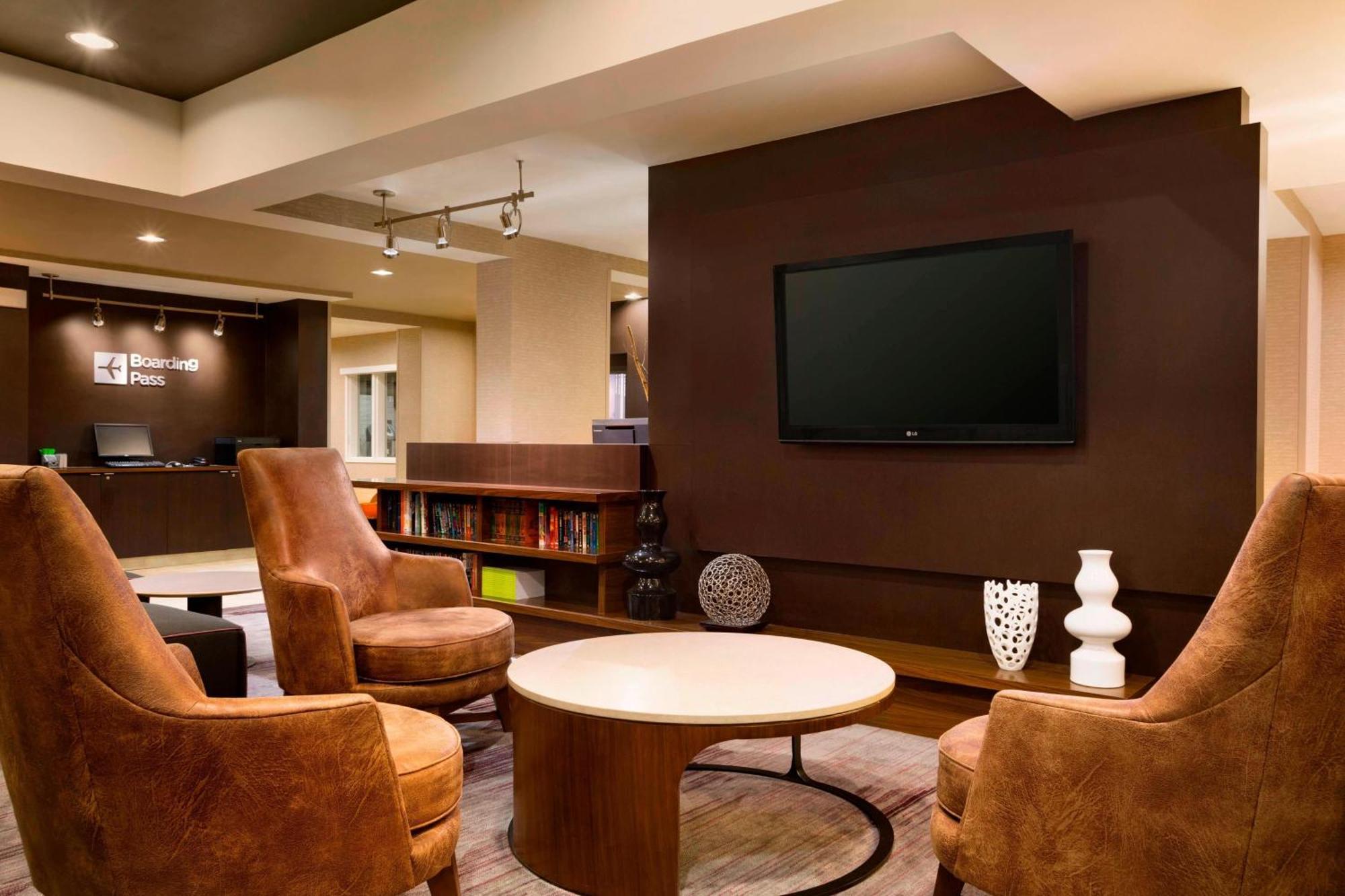 Courtyard By Marriott Champaign Hotell Eksteriør bilde